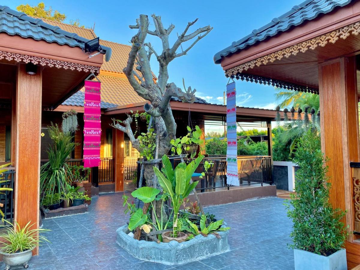 Khum Lanna Boutique Hotel Sisaket Exterior photo